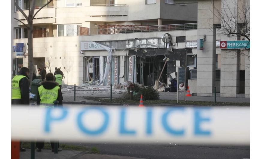 A biztonsági kamera, akár 5.000 Ft-ért is egy nagyon drága falidísz